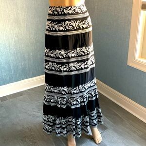 Nwt. Long skirt with flare and light slip